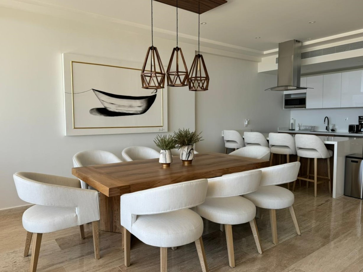 WhatsApp Image 2025-12-04 at 5.00.27 PM